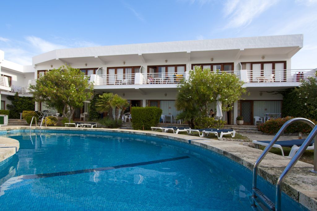 Apts. Hoposa Villa Concha Port de Pollenca Exterior photo
